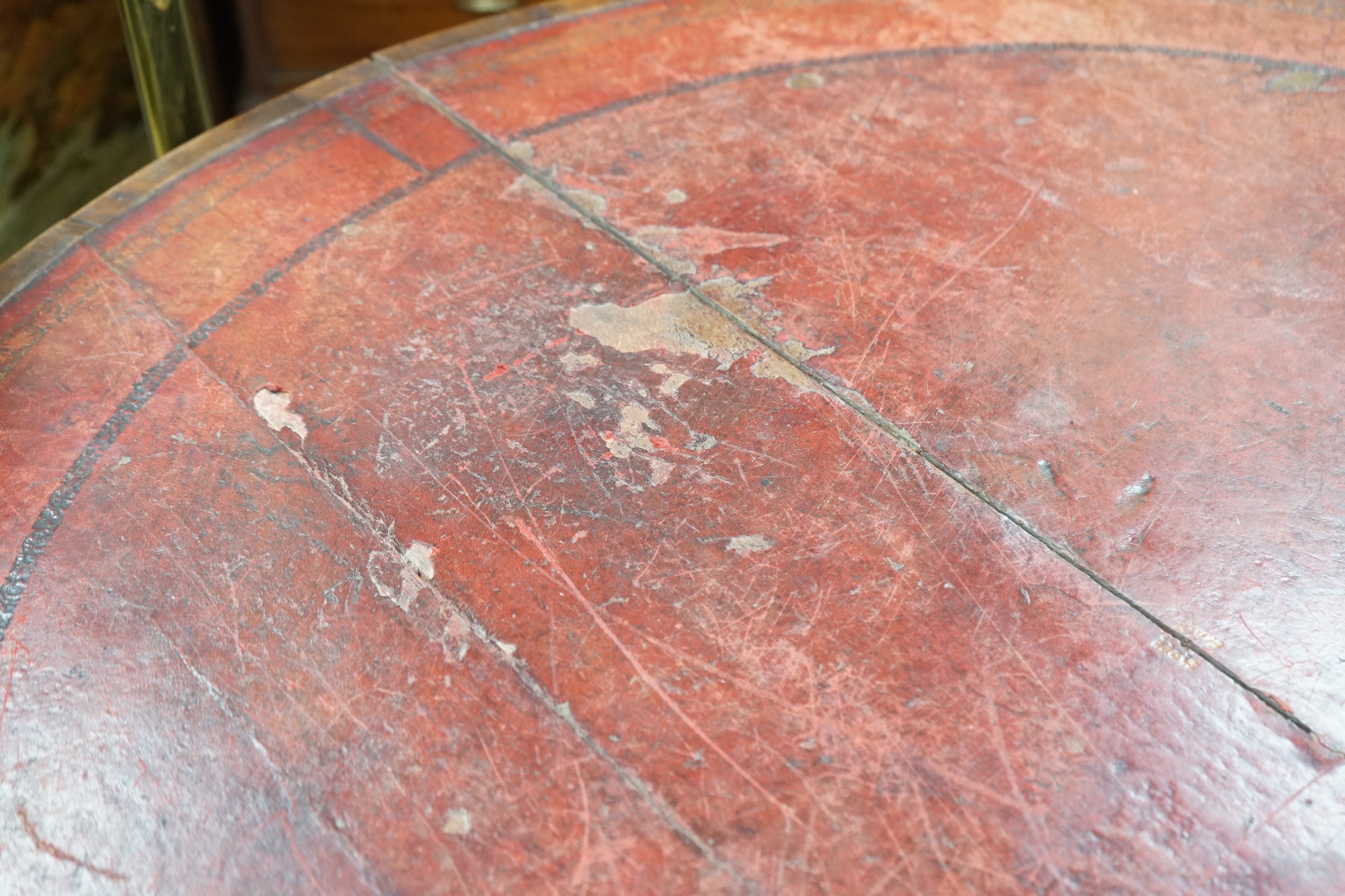 A Regency mahogany drum table, diameter 114cm, height 76cm